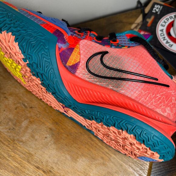 Nike Kyrie Low 4 EP 1 World 1 People Red Shoes Men's Size 8 CZ0105-600 - Picture 8 of 10